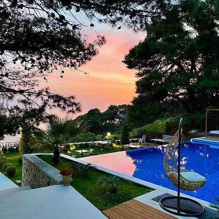 Pino Boutique Hotel Улцинь Экстерьер фото
