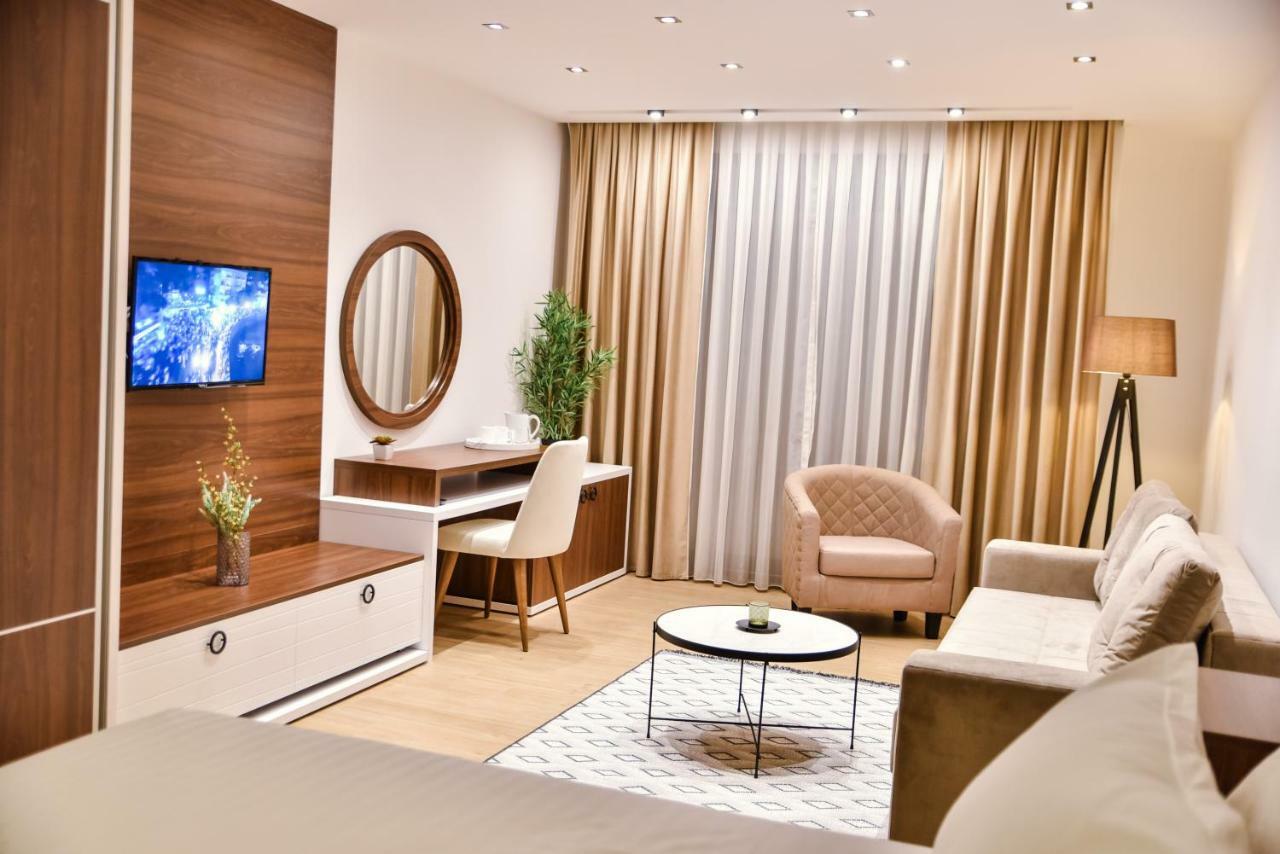 Pino Boutique Hotel Улцинь Экстерьер фото